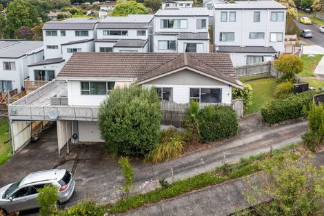 Photo of property in 13 Celeste Place, Totara Vale, Auckland, 0627