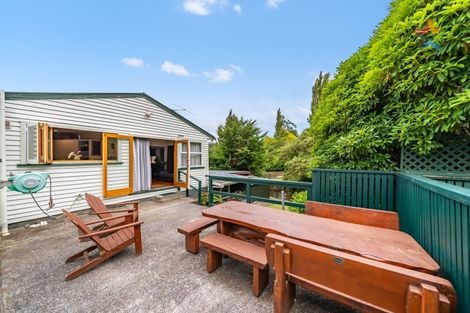 Photo of property in 21 Kennedy Grove, Stokes Valley, Lower Hutt, 5019