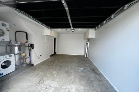 Photo of property in 1 Pukakaho Lane, Papatoetoe, Auckland, 2025
