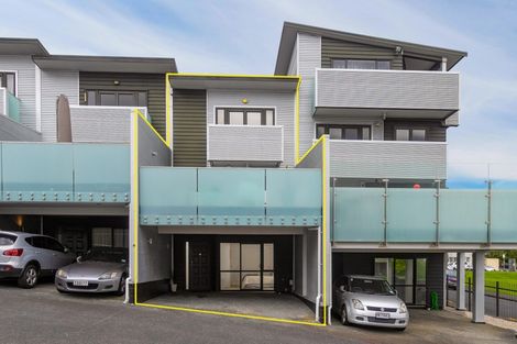 Photo of property in 8b Macaulay Street, Eden Terrace, Auckland, 1021