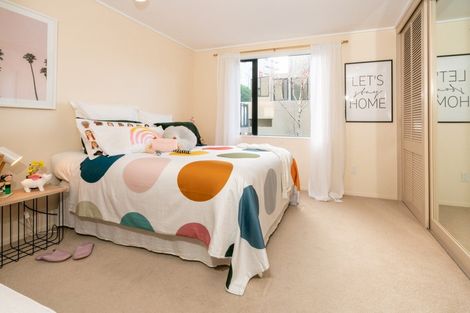 Photo of property in Highwic, 9/32 Hobson Street, Thorndon, Wellington, 6011