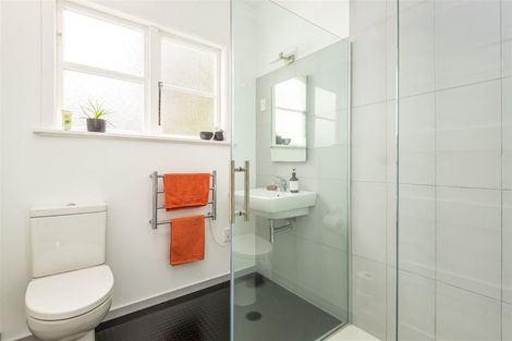 Photo of property in 8 Kitchener Place, Opawa, Christchurch, 8023