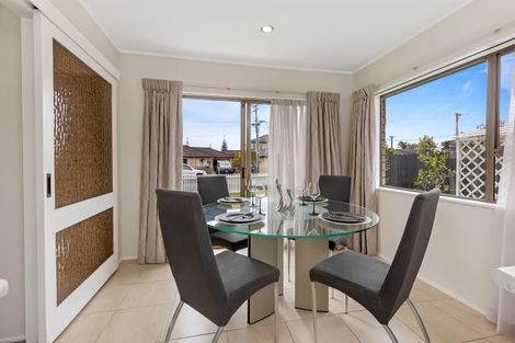 Photo of property in 1/20 Pine Road, Orewa, 0931