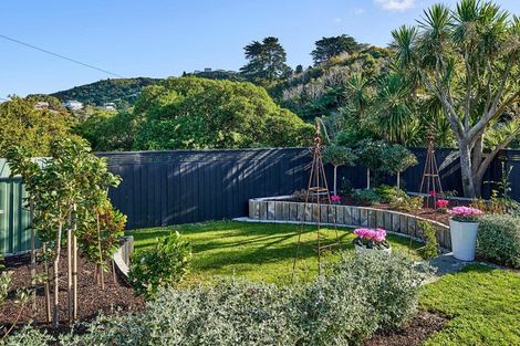 Photo of property in 49 Normandale Road, Normandale, Lower Hutt, 5010