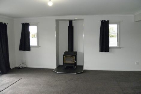 Photo of property in 35 Mary Street, Winton, 9720