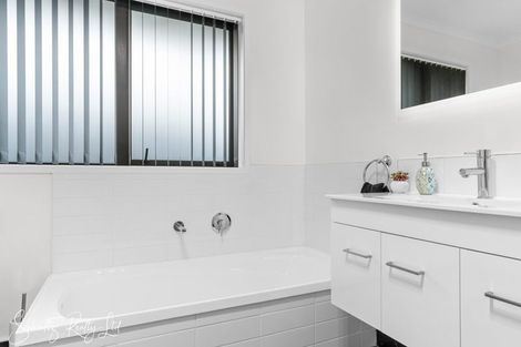 Photo of property in 6 Rata Lane, Maungaturoto, 0520