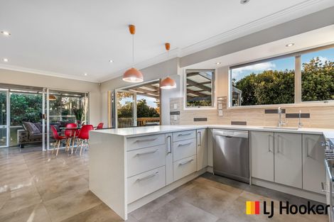 Photo of property in 4 Polandson Place, Opaheke, Papakura, 2113