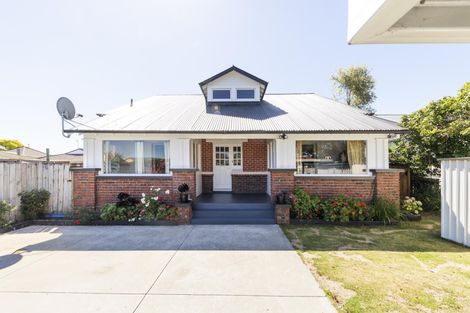 Photo of property in 53 Limbrick Street, Terrace End, Palmerston North, 4410