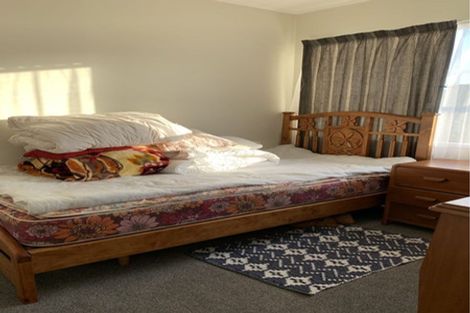 Photo of property in 10 Peterhouse Place, West Harbour, Auckland, 0618