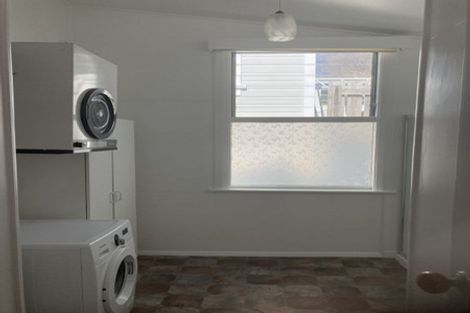 Photo of property in 2 Stanley Street, Berhampore, Wellington, 6023