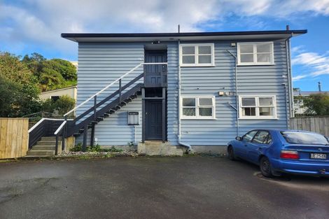 Photo of property in 179 Newlands Road, Newlands, Wellington, 6037