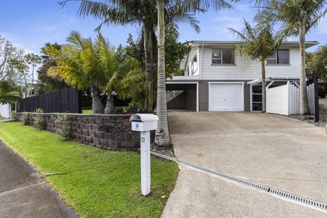 Photo of property in 32 Archmillen Avenue, Pakuranga Heights, Auckland, 2010