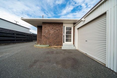 Photo of property in 5 Union Street, Merrilands, New Plymouth, 4312