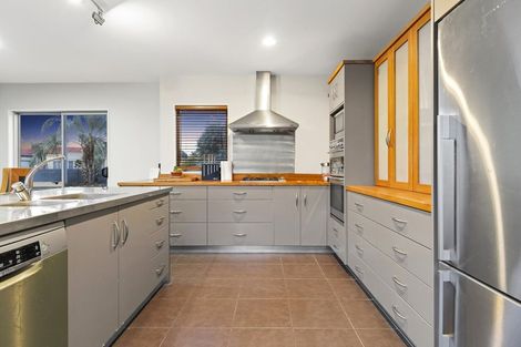 Photo of property in 27 Bermuda Drive, Papamoa Beach, Papamoa, 3118