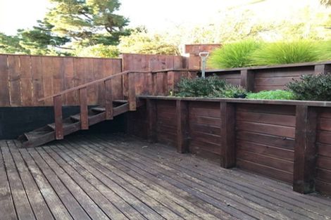 Photo of property in 17a Castle Crescent, Stokes Valley, Lower Hutt, 5019