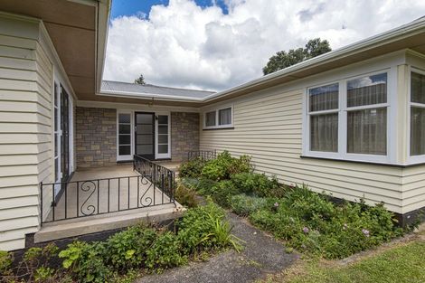 Photo of property in 1 Kowhai Park Road, Maunu, Whangarei, 0110