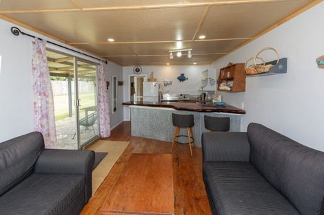 Photo of property in 5 Bayly Street, Baylys Beach, Dargaville, 0377