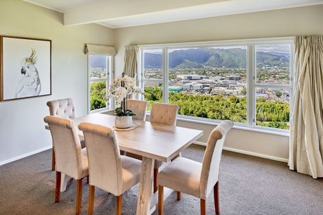 Photo of property in 13 City View Grove, Harbour View, Lower Hutt, 5010