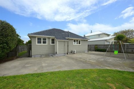 Photo of property in 26 Bateman Avenue, Bryndwr, Christchurch, 8053