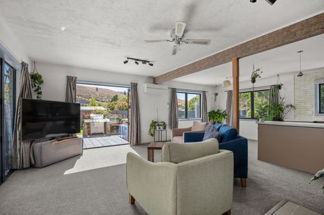 Photo of property in 17 Dunstan Street, Clyde, 9330