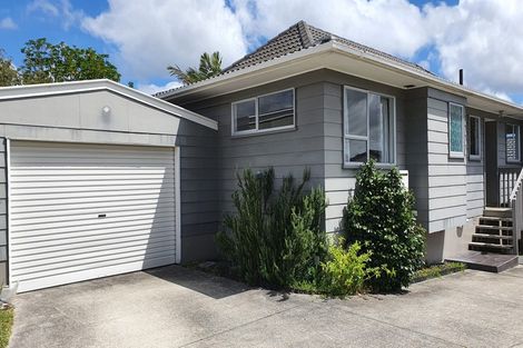 Photo of property in 27 Pahi Place, West Harbour, Auckland, 0618