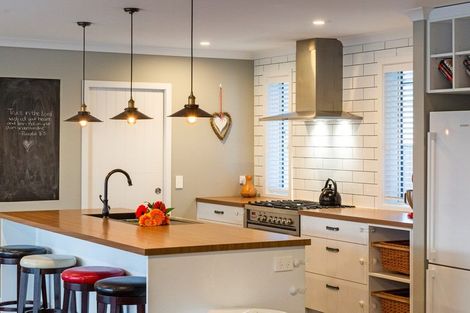 Photo of property in 4 Terli Way, Glen Avon, New Plymouth, 4312