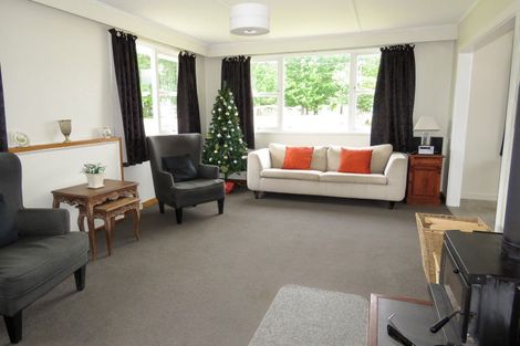 Photo of property in 2 Crampton Road, Reefton, 7830