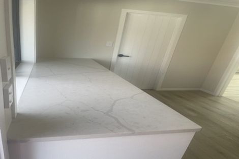 Photo of property in 216 Hillcrest Road, Hillcrest, Hamilton, 3216