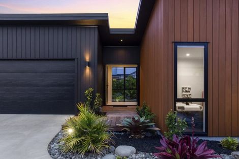 Photo of property in 10 Rotomanu Place, Pyes Pa, Tauranga, 3112