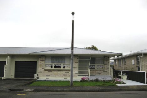 Photo of property in 5 Kowhai Street, Tokomaru, Palmerston North, 4474