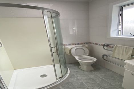 Photo of property in 98 Hillsborough Road, Hillsborough, Auckland, 1042