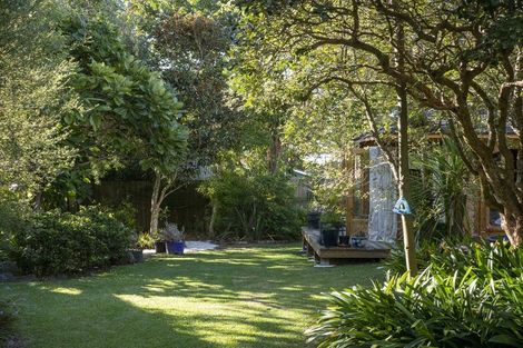 Photo of property in 41 Formby Avenue, Point Chevalier, Auckland, 1022