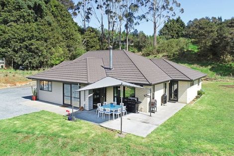 Photo of property in 65 Farquharson Road, Ararimu, Papakura, 2583