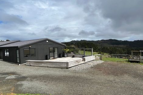 Photo of property in 24b Bethells Road, Waitakere, Auckland, 0816