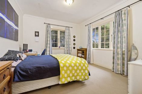 Photo of property in 139 Woodlands Park Road, Titirangi, Auckland, 0604