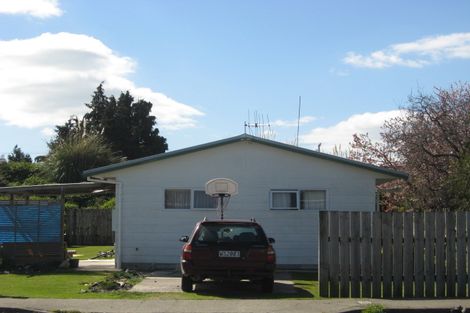 Photo of property in 9 Tawa Street, Edgecumbe, 3120