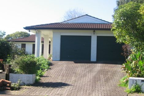 Photo of property in 12 Rhonda Place, Opaheke, Papakura, 2113