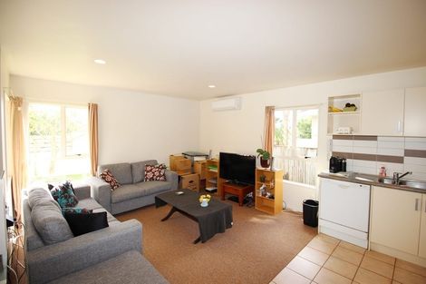 Photo of property in 2/57 Gladstone Road, Northcote, Auckland, 0627