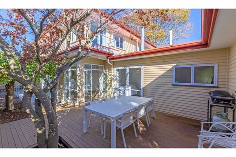 Photo of property in 249 Fifield Terrace, Opawa, Christchurch, 8023