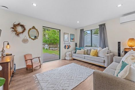 Photo of property in 211 Whitehills Road, Waitoki, Silverdale, 0994