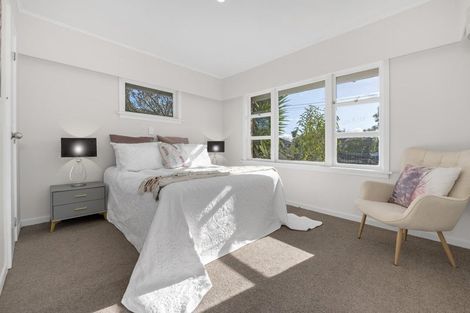 Photo of property in 12 Clayton Road, Manurewa, Auckland, 2102