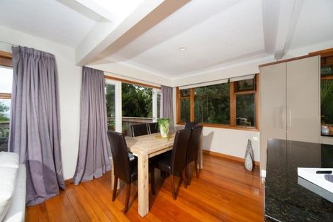 Photo of property in 69 Kohu Road, Titirangi, Auckland, 0604