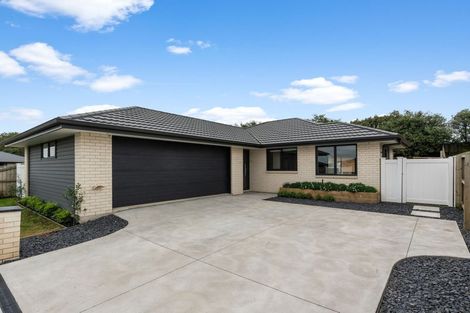 Photo of property in 17 Dalwood Crescent, Rolleston, 7614