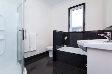 Photo of property in 286 Carrington Street, Vogeltown, New Plymouth, 4310