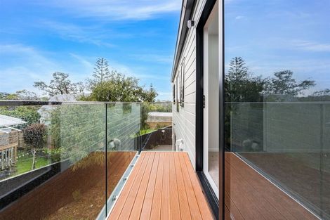 Photo of property in 19b Farwood Drive, Henderson, Auckland, 0612