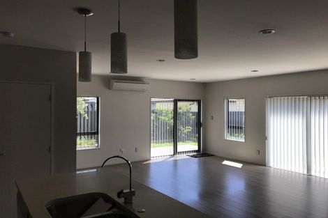 Photo of property in 16 Dalray Avenue, Takanini, 2112