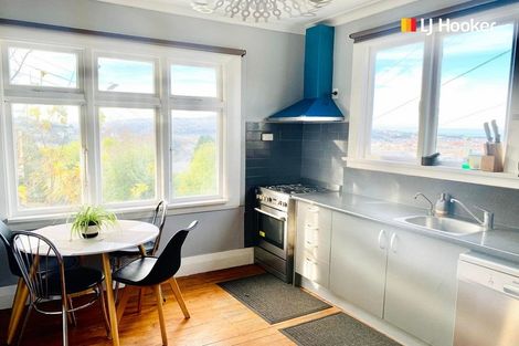 Photo of property in 33 Forfar Street, Clyde Hill, Dunedin, 9011