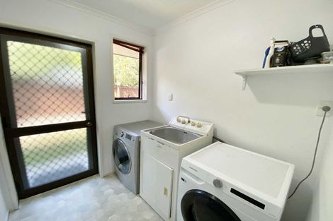 Photo of property in 12 Shamrock Place, Halswell, Christchurch, 8025