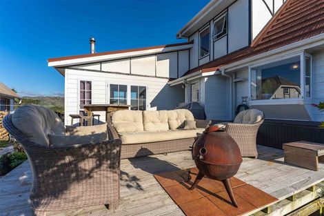 Photo of property in 151 Weggery Drive, Waikanae Beach, Waikanae, 5036