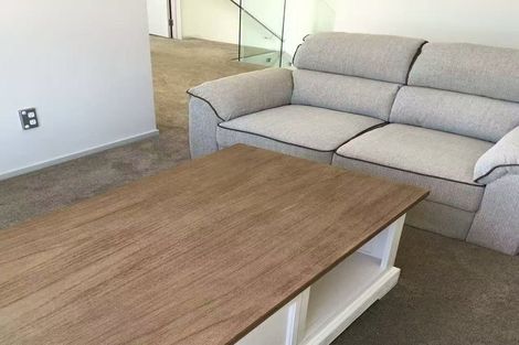 Photo of property in 35 South Kensington Way, Henderson, Auckland, 0612